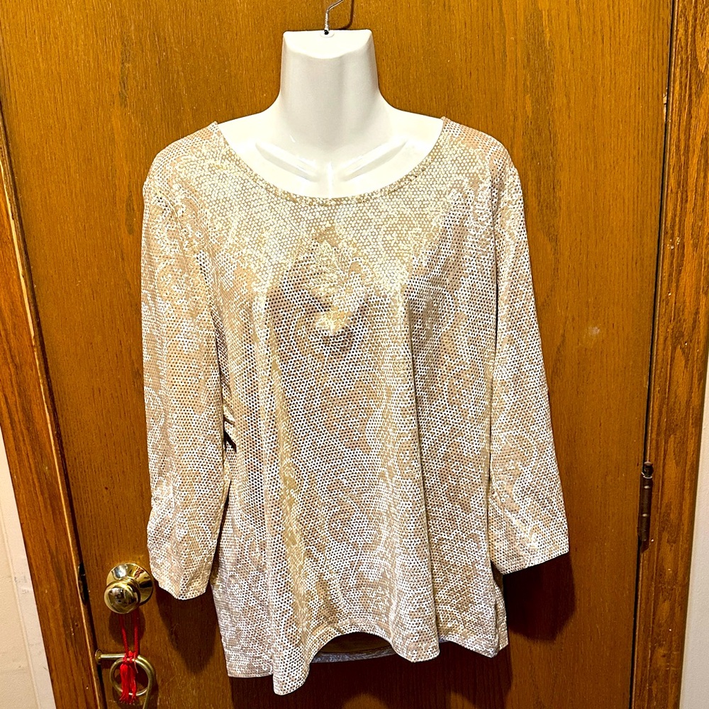 Chico's size 3 Light Tan Textured Blouse xl snake skin
